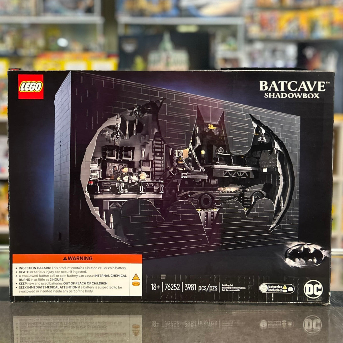 Batcave Shadow Box, 76252