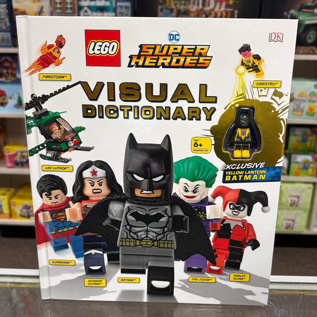 LEGO® DC Comics Super Heroes Visual Dictionary: With Exclusive Yellow Lantern Batman Minifigure